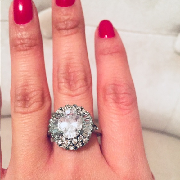 BALLERINA RING • Vintage Ballerina Style Ring - Picture 1 of 5
